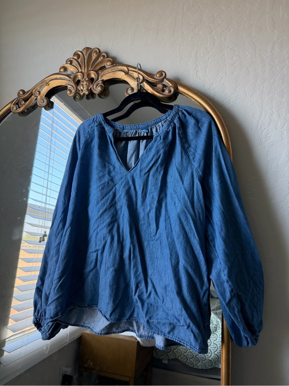 Old Navy Jean Women's Peasant Blouse